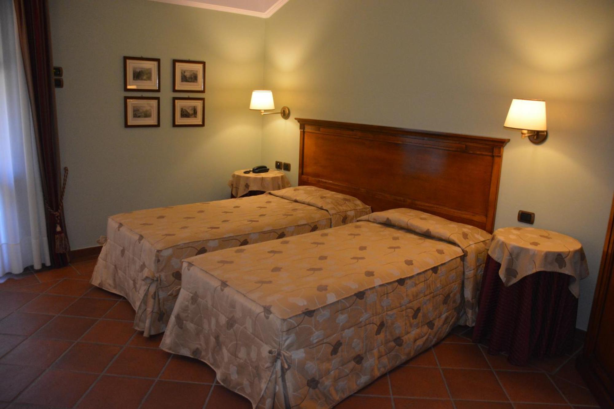 Romantic Hotel Furno سان فرانشيسكو أل كامبو المظهر الخارجي الصورة